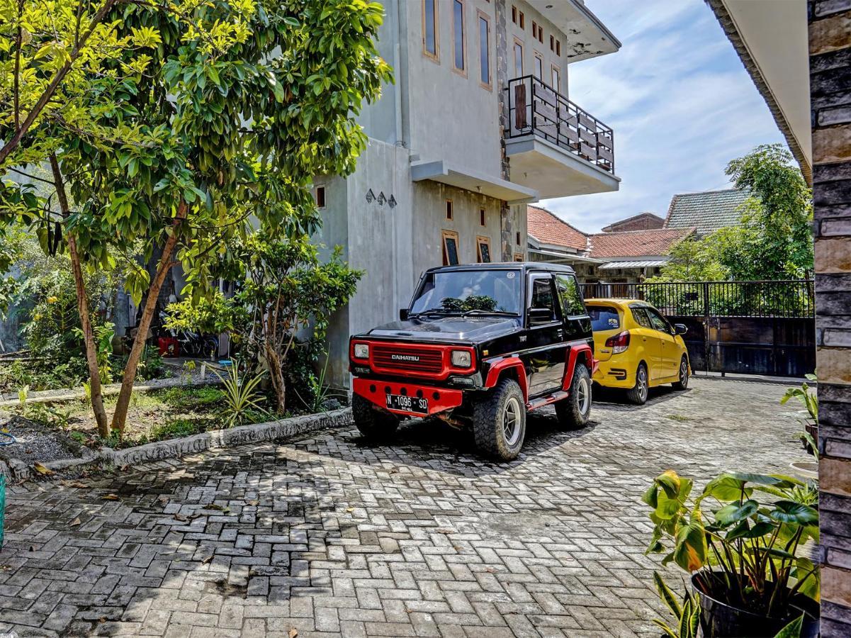 Spot On 91824 Rumah Kaloka Syariah 프로볼링고 외부 사진
